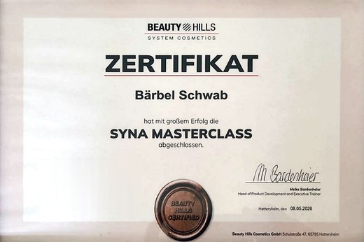 Zertifikat von Beauty Hills für Bärbel Schwab: SYNA Masterclass mit großem Erfolg abgeschlossen